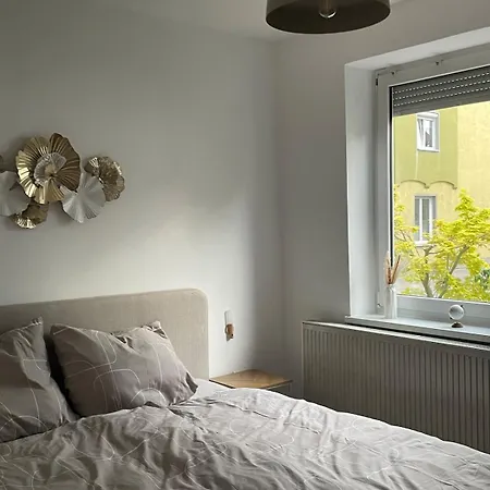 Modern & Cozy 4-room With Charm 아파트 *