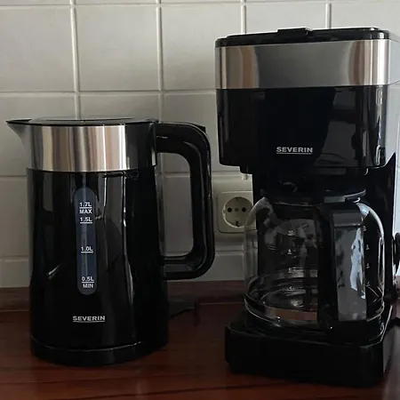 Modern & Cozy 4-room With Charm *