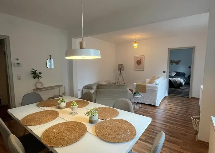 Modern & Cozy 4-room With Charm