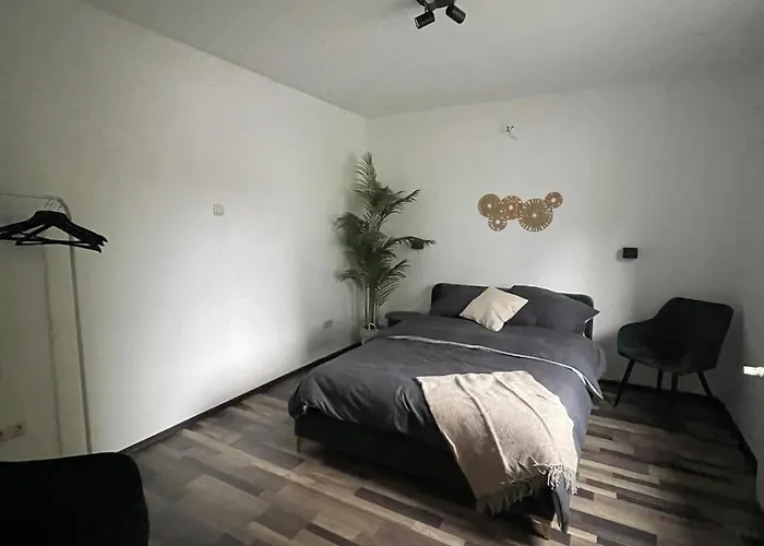 Appartement Modern & Cozy 4-room With Charm