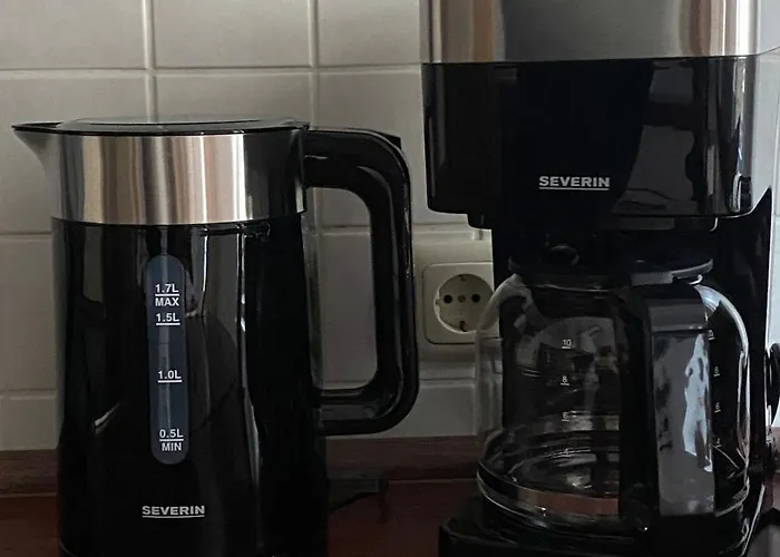 Modern & Cozy 4-room With Charm *