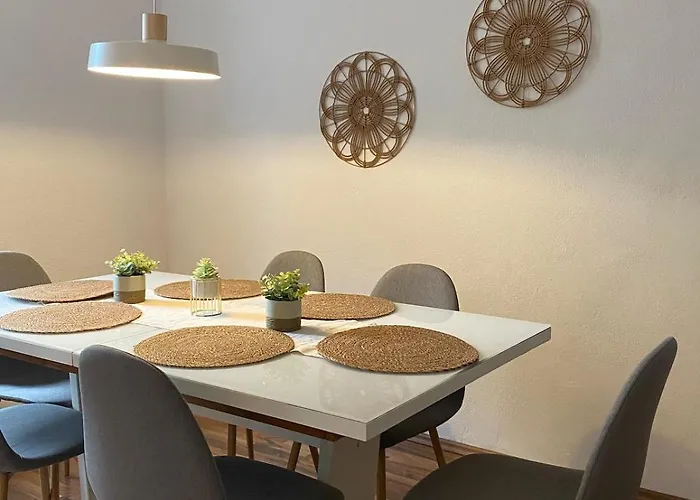 Modern & Cozy 4-room With Charm Augsburg