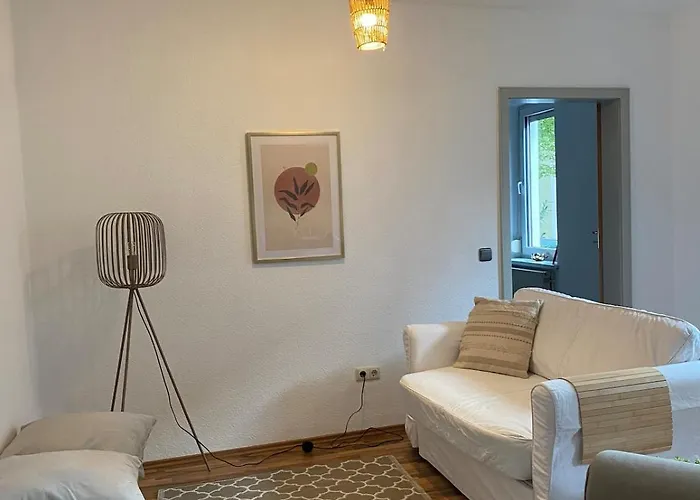 Modern & Cozy 4-room With Charm *